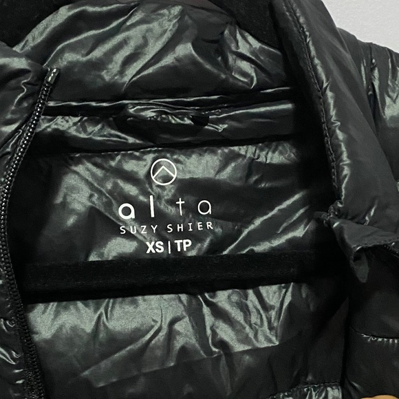 Light Puffer Jacket - Picture 3 of 3